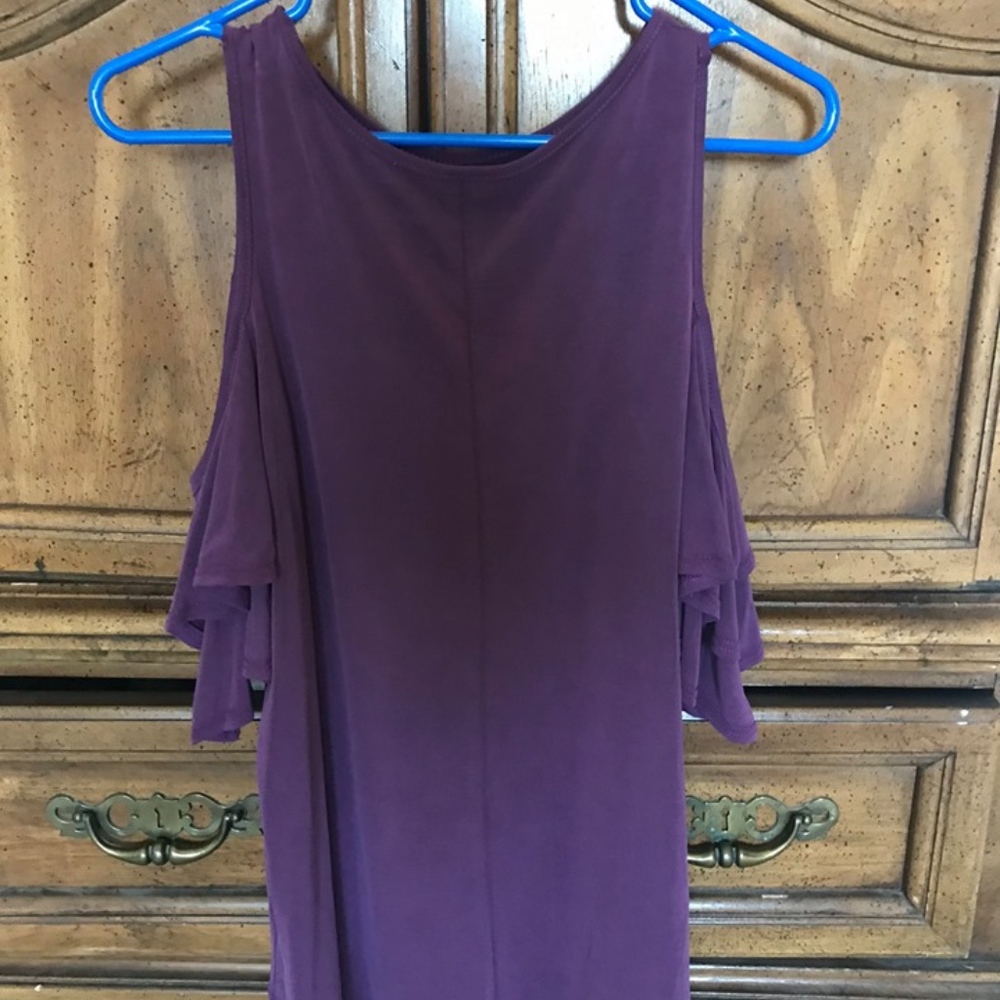 Plum 3/4 Sleeve Shoulder Top